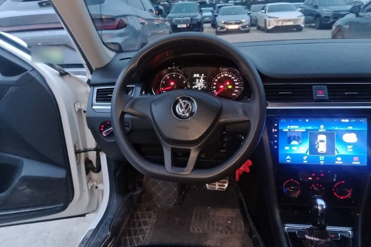 Used Volkswagen C-TREK 2017 230TSI DSG Comfort Version Steering Wheel
