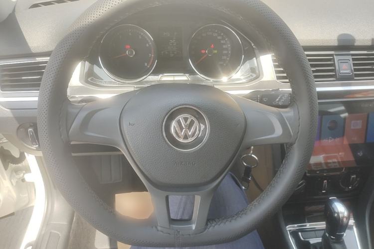 Used Volkswagen C-TREK 2017 1.6L Automatic Comfort Model Steering Wheel