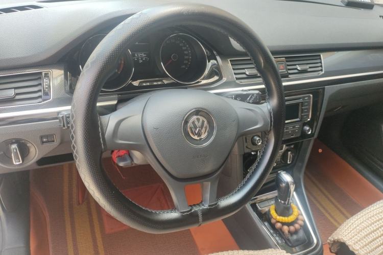 Used Volkswagen C-TREK 2017 230TSI DSG Comfort Version Steering Wheel