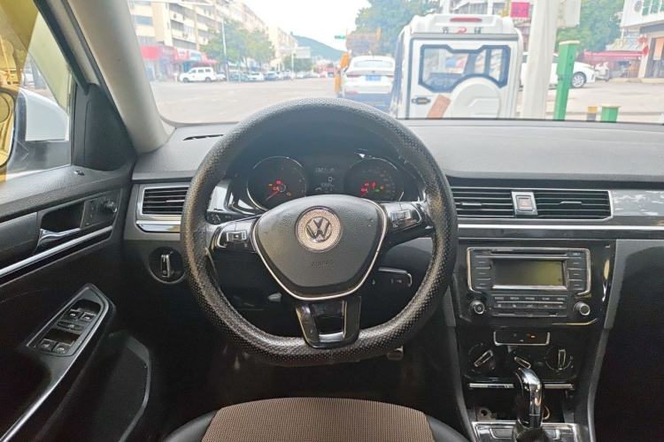 Used Volkswagen C-TREK 2017 1.6L Automatic Comfort Model Steering Wheel