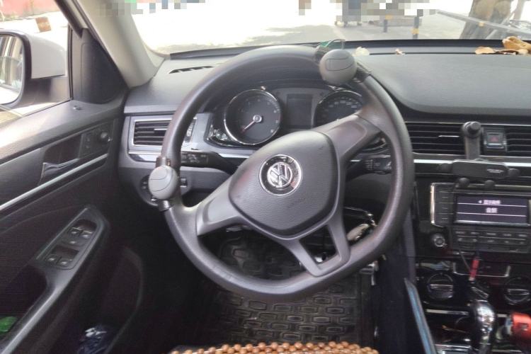 Used Volkswagen C-TREK 2017 230TSI DSG Comfort Version Steering Wheel