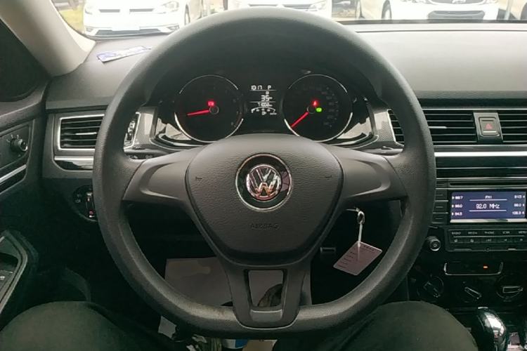 Used Volkswagen C-TREK 2017 1.6L Automatic Comfort Model Steering Wheel