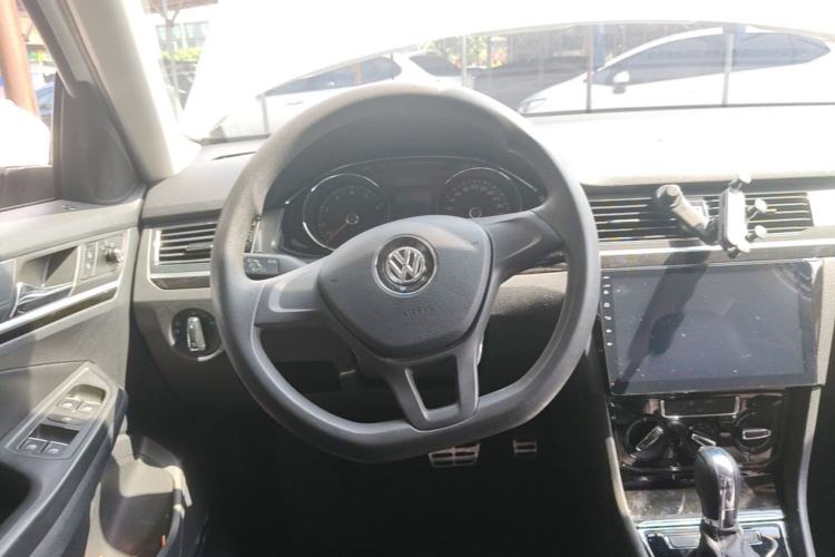 Used Volkswagen C-TREK 2017 1.6L Automatic Comfort Model Steering Wheel