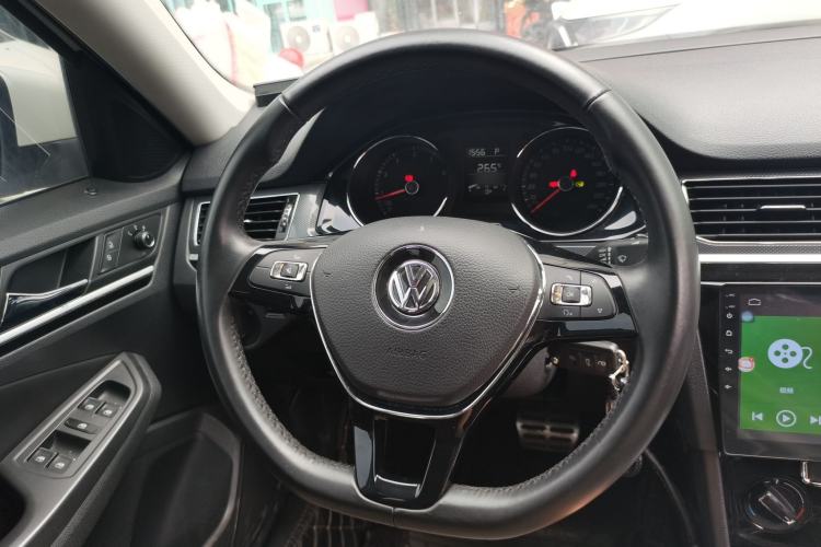 Used Volkswagen C-TREK 2017 230TSI DSG Comfort Version Steering Wheel