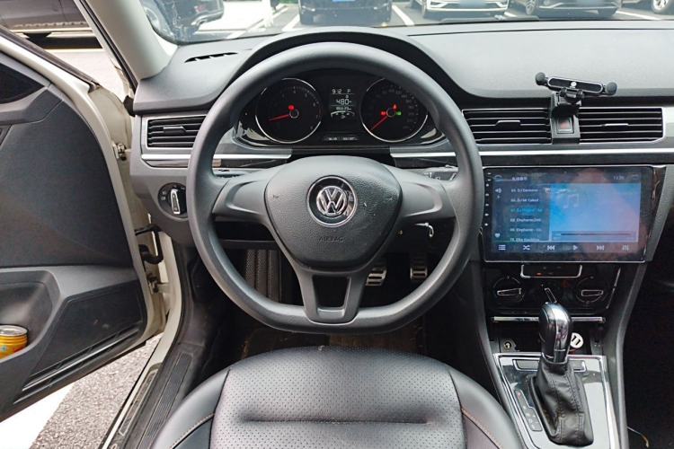 Used Volkswagen C-TREK 2017 1.6L Automatic Comfort Model Steering Wheel