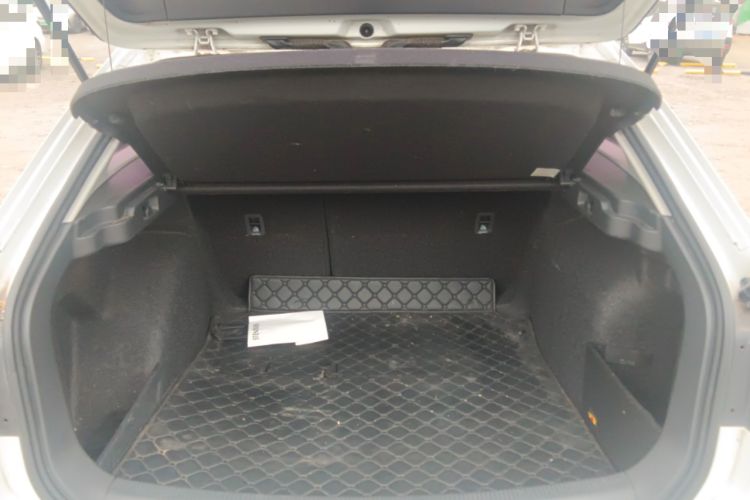 Used Volkswagen C-TREK 2017 230TSI DSG Comfort Version Trunk