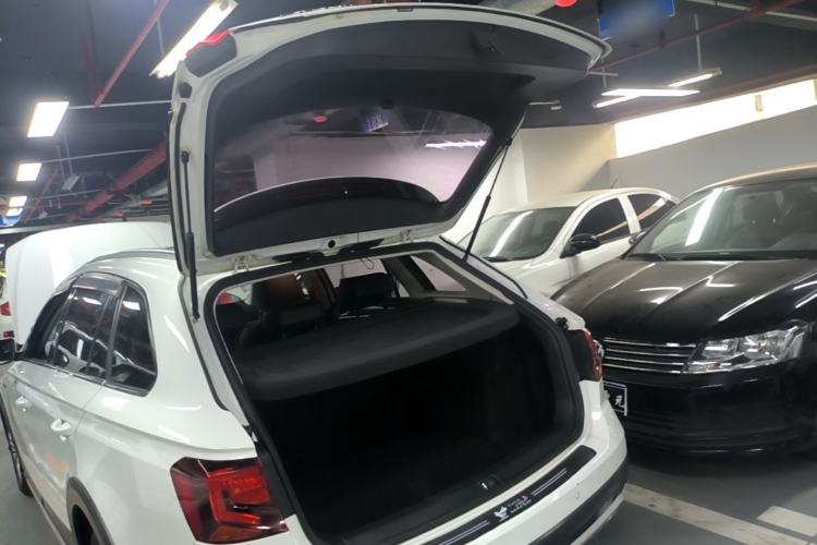 Used Volkswagen C-TREK 2017 1.6L Manual Comfort Model Trunk