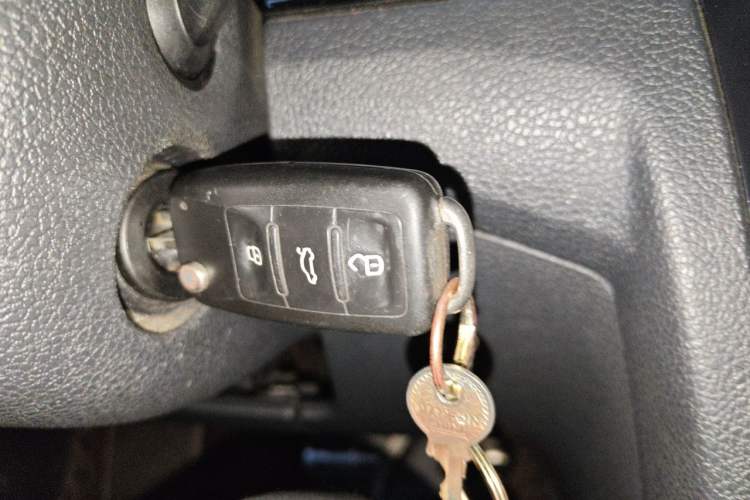 Used Volkswagen C-TREK 2017 230TSI DSG Comfort Version Vehicle Key
