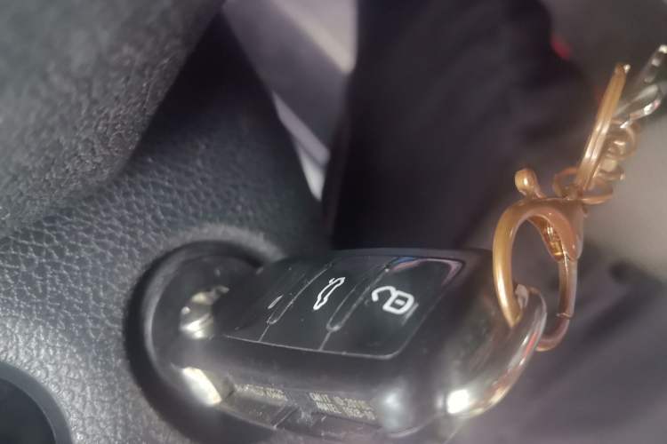 Used Volkswagen C-TREK 2017 1.6L Automatic Comfort Model Vehicle Key