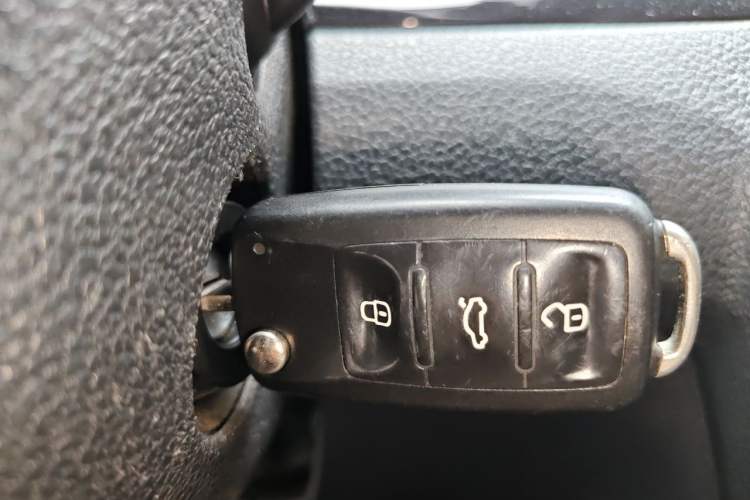 Used Volkswagen C-TREK 2017 230TSI DSG Comfort Version Vehicle Key