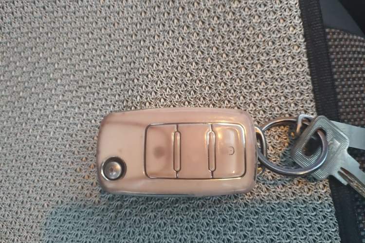 Used Volkswagen C-TREK 2017 1.6L Automatic Comfort Model Vehicle Key