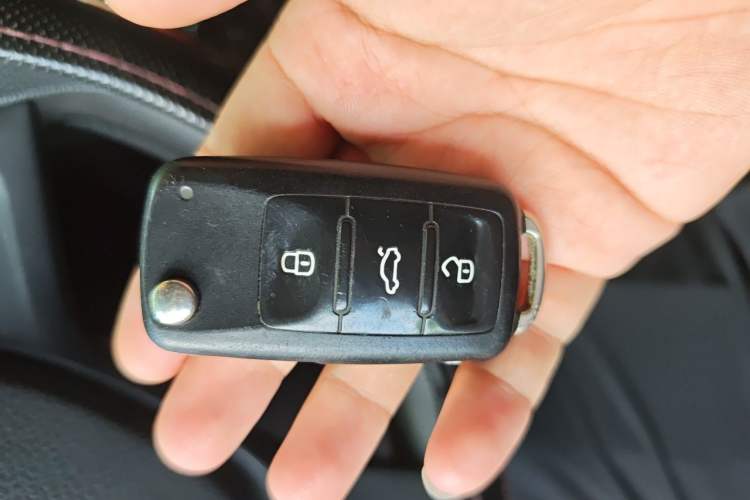 Used Volkswagen C-TREK 2017 1.6L Automatic Comfort Model Vehicle Key