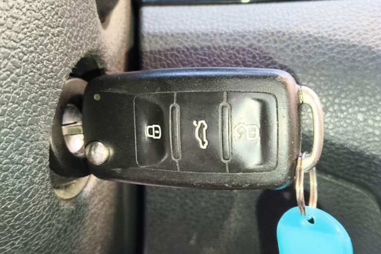Used Volkswagen C-TREK 2017 1.6L Automatic Comfort Model Vehicle Key