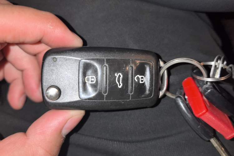 Used Volkswagen C-TREK 2017 1.6L Automatic Comfort Model Vehicle Key