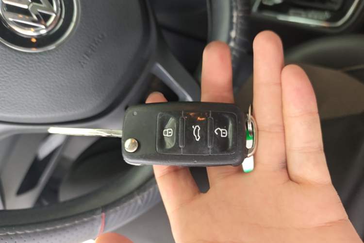 Used Volkswagen C-TREK 2017 1.6L Automatic Comfort Model Vehicle Key
