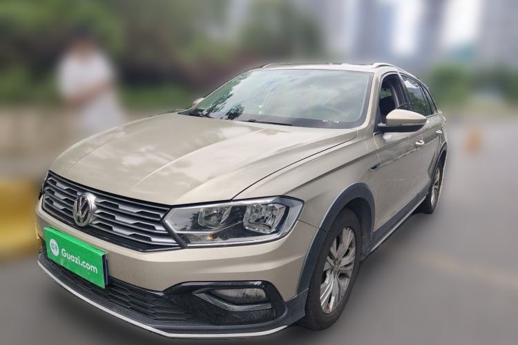 Used Volkswagen C-TREK 2017 1.6L Automatic Comfort Model Guazi used car, China used car export, Used car for sale, Used cars, Cheapest cars for sale