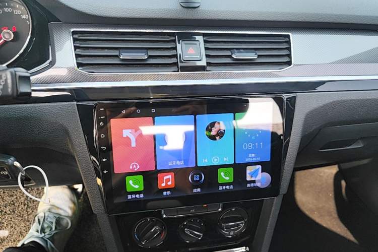 Used Volkswagen C-TREK 2017 1.6L Automatic Comfort Model Audio And AC Panel