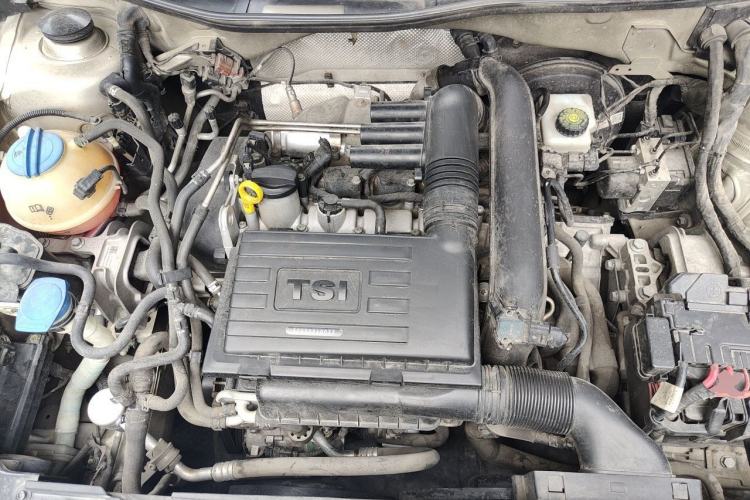 Used Volkswagen C-TREK 2017 1.6L Automatic Comfort Model Engine Bay