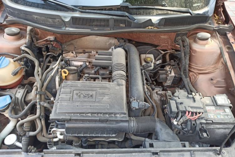Used Volkswagen C-TREK 2017 230TSI DSG Comfort Version Engine Bay