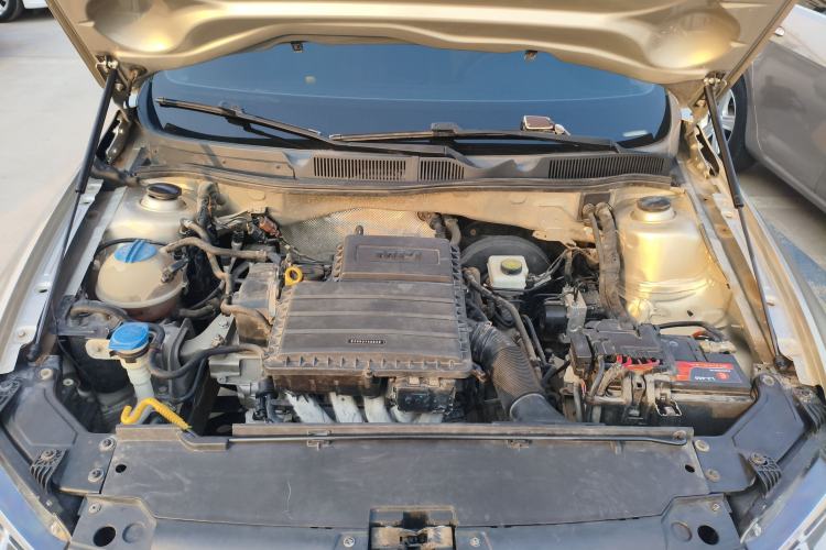 Used Volkswagen C-TREK 2017 1.6L Automatic Comfort Model Engine Bay