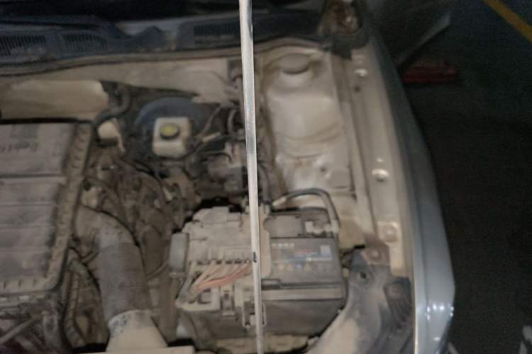 Used Volkswagen C-TREK 2017 1.6L Automatic Comfort Model Engine Bay Left