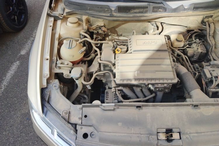Used Volkswagen C-TREK 2017 1.6L Automatic Comfort Model Engine Bay Right