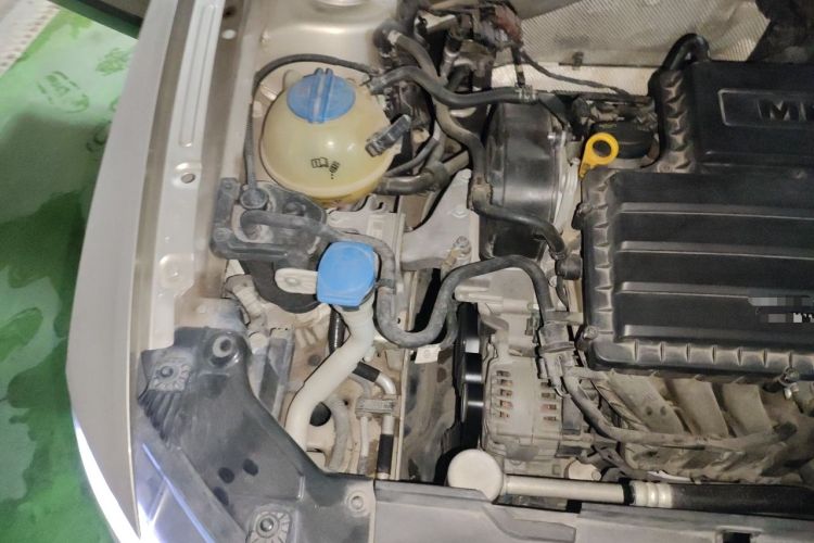 Used Volkswagen C-TREK 2017 1.6L Automatic Comfort Model Engine Bay Right