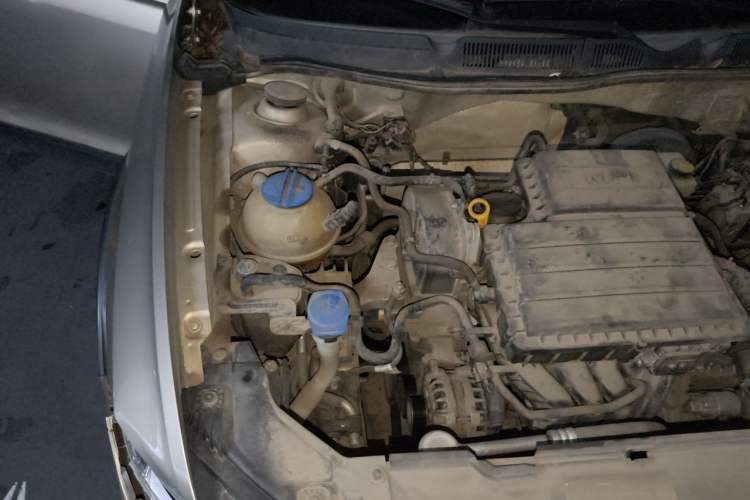 Used Volkswagen C-TREK 2017 1.6L Automatic Comfort Model Engine Bay Right