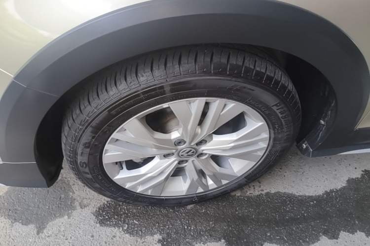 Used Volkswagen C-TREK 2017 1.6L Automatic Comfort Model Exterior 4