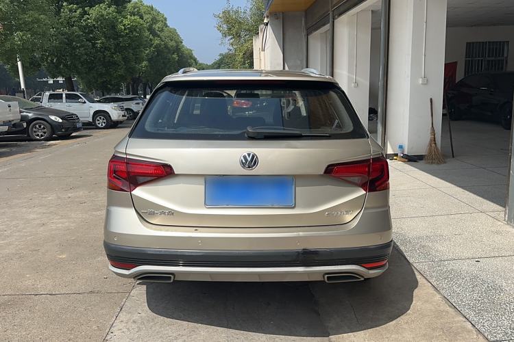 Used Volkswagen C-TREK 2017 1.6L Manual Comfort Model Exterior 4