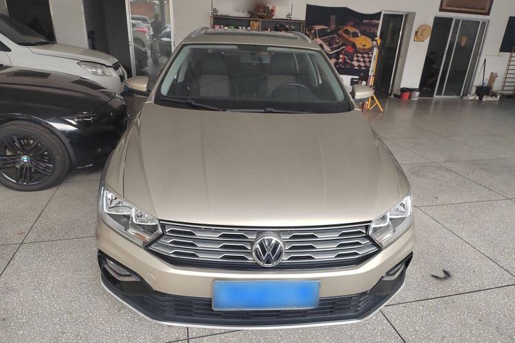 Used Volkswagen C-TREK 2017 1.6L Manual Comfort Model Front