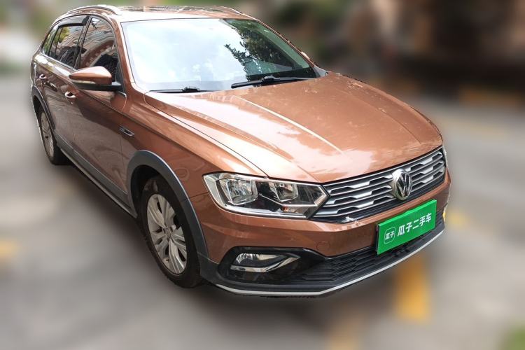 Used Volkswagen C-TREK 2017 1.6L Automatic Comfort Model Front Right 45 Deg