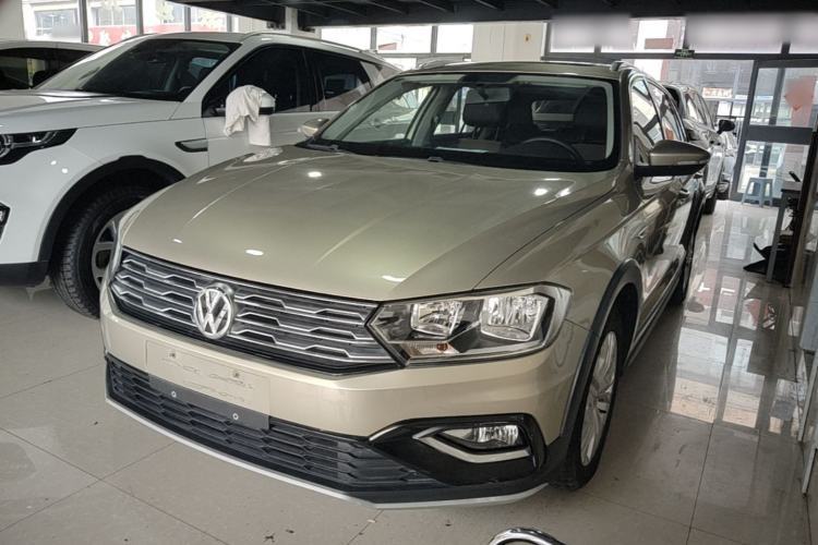 Gebrauchter Volkswagen C-TREK 2017 1.6L Automatic Comfort Model Guazi used car, China used car export, Used car for sale, Used  cars, Cheapest cars for sale