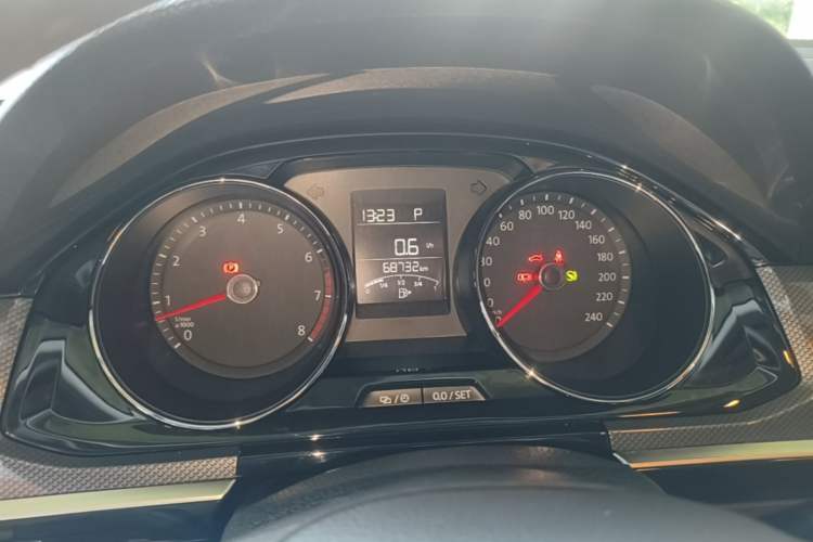 Used Volkswagen C-TREK 2017 1.6L Automatic Comfort Model Instrument Cluster