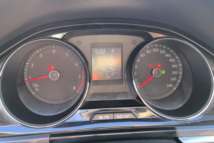 Used Volkswagen C-TREK 2017 1.6L Automatic Comfort Model Instrument Cluster