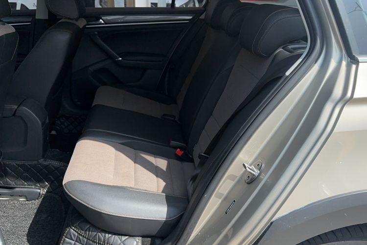 Used Volkswagen C-TREK 2017 1.6L Manual Comfort Model Interior 1