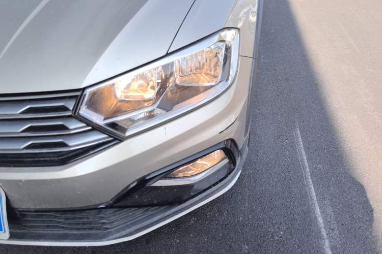 Used Volkswagen C-TREK 2017 230TSI DSG Comfort Version Left Front Headlight