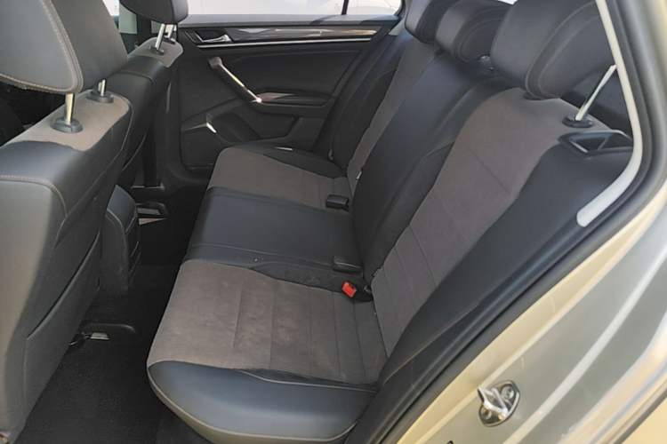 Used Volkswagen C-TREK 2017 1.6L Automatic Comfort Model Left Rear Seat