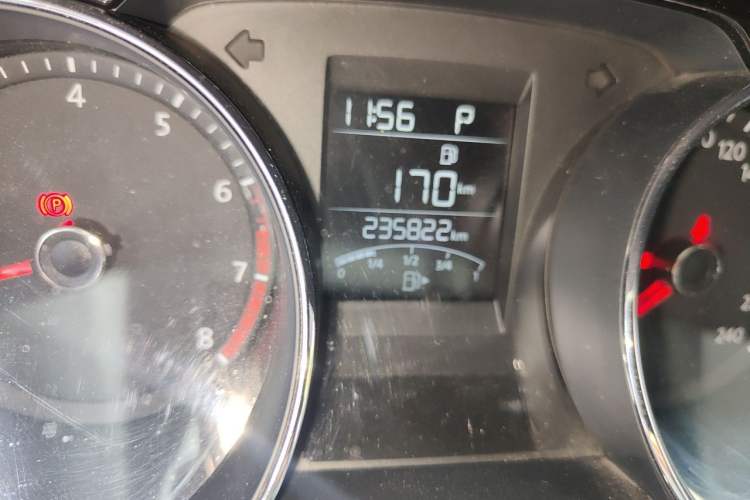 Used Volkswagen C-TREK 2017 1.6L Automatic Comfort Model Odometer Close Up