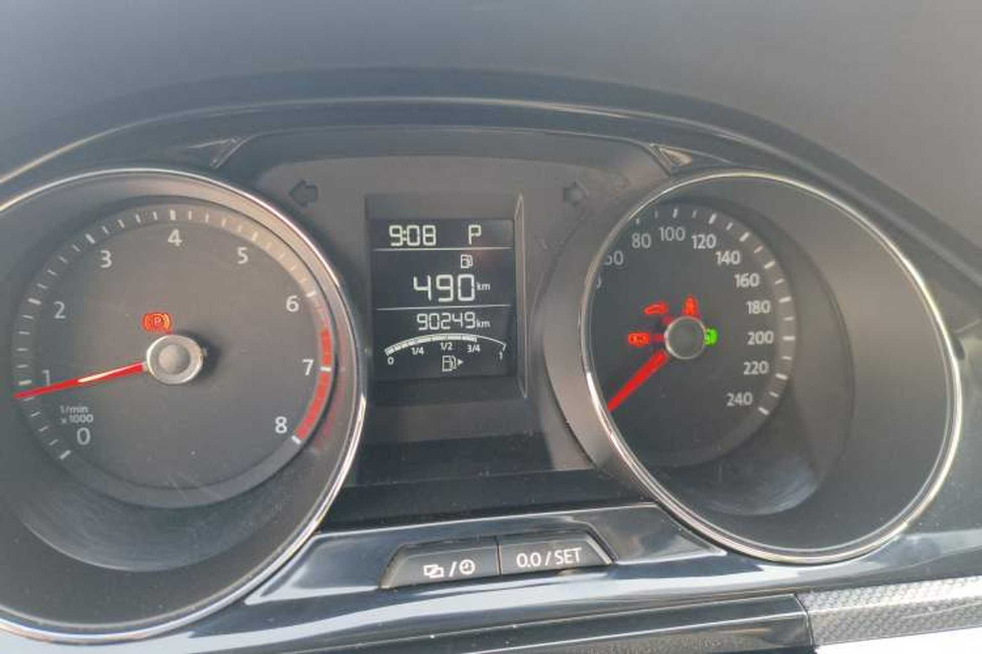 Used Volkswagen C-TREK 2017 1.6L Automatic Comfort Model Odometer Close Up
