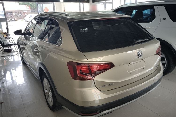 Used Volkswagen C-TREK 2017 1.6L Automatic Comfort Model Rear Left 45 Deg