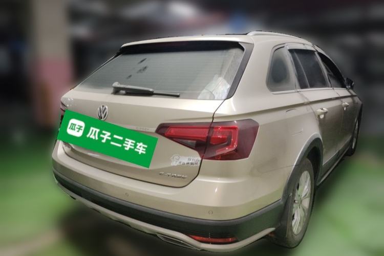 Used Volkswagen C-TREK 2017 1.6L Automatic Comfort Model Rear Right 45 Deg