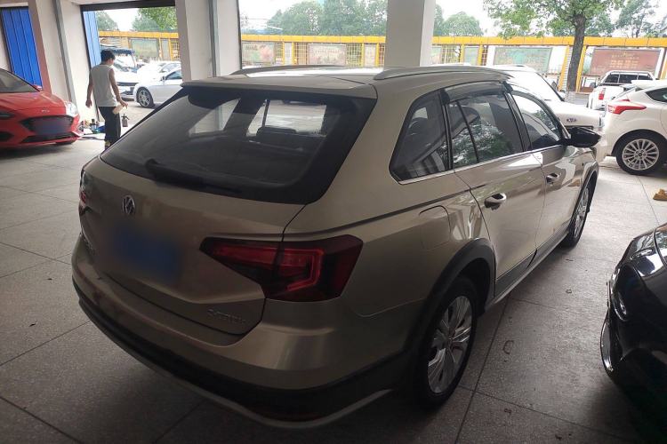 Used Volkswagen C-TREK 2017 1.6L Manual Comfort Model Rear Right 45 Deg