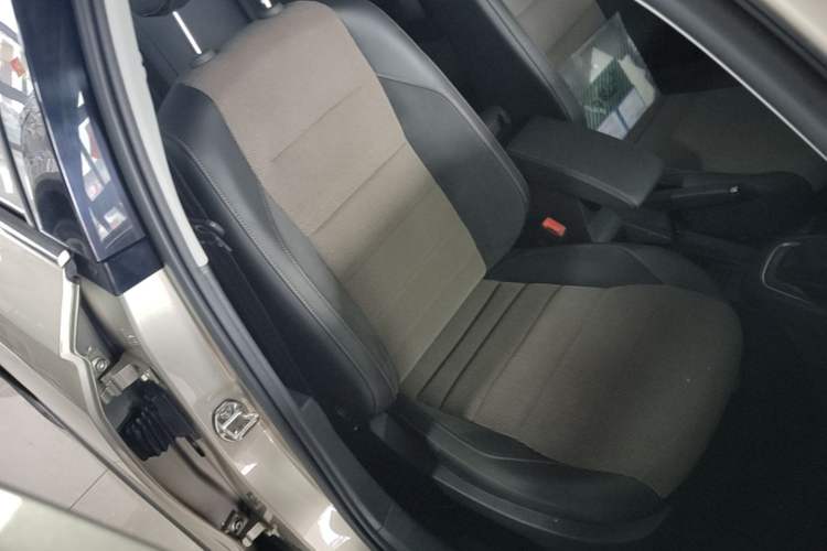 Used Volkswagen C-TREK 2017 1.6L Automatic Comfort Model Right Front Seat