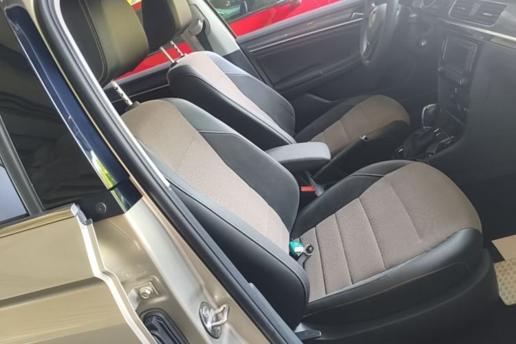 Used Volkswagen C-TREK 2017 1.6L Automatic Comfort Model Right Front Seat