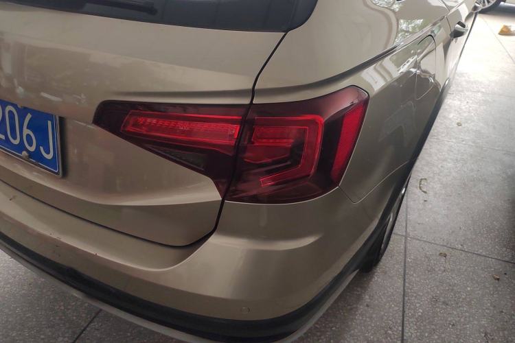 Used Volkswagen C-TREK 2017 1.6L Manual Comfort Model Right Rear Taillight
