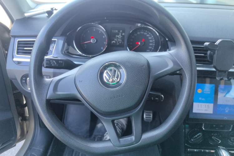 Used Volkswagen C-TREK 2017 230TSI DSG Comfort Version Steering Wheel
