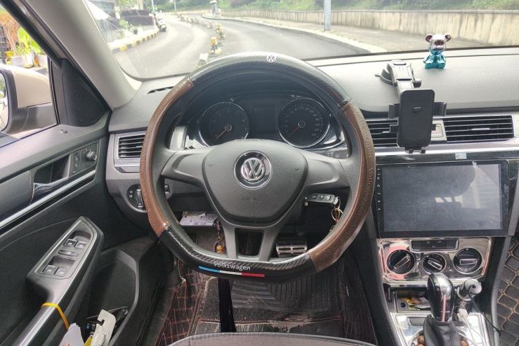 Used Volkswagen C-TREK 2017 1.6L Automatic Comfort Model Steering Wheel