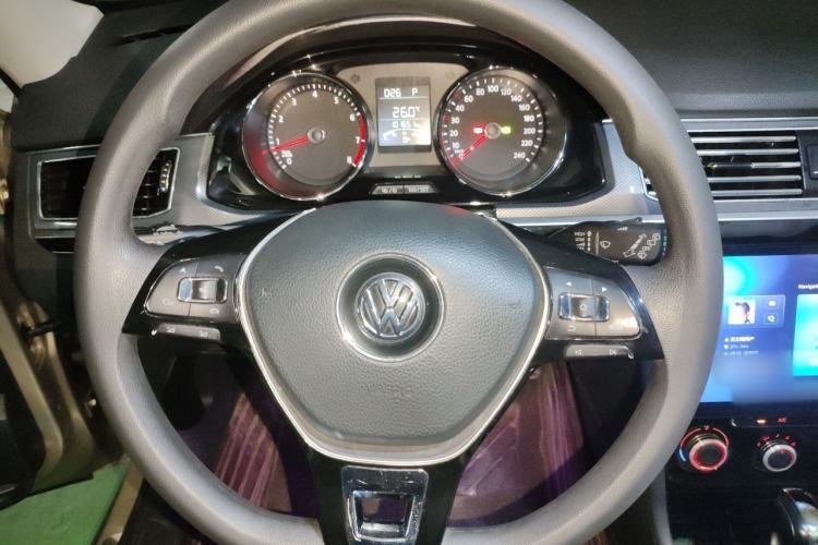Used Volkswagen C-TREK 2017 1.6L Automatic Comfort Model Steering Wheel