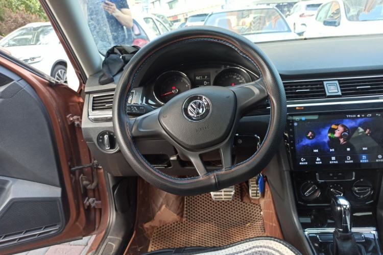 Used Volkswagen C-TREK 2017 230TSI DSG Comfort Version Steering Wheel